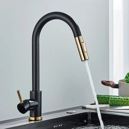 Minimalistischer, verstellbarer Wasserhahn in Gold