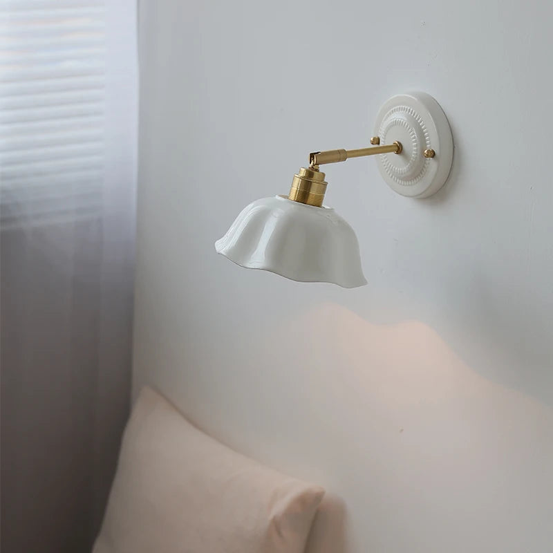 Lampe Blanche Céramique et Cuivre Orientable