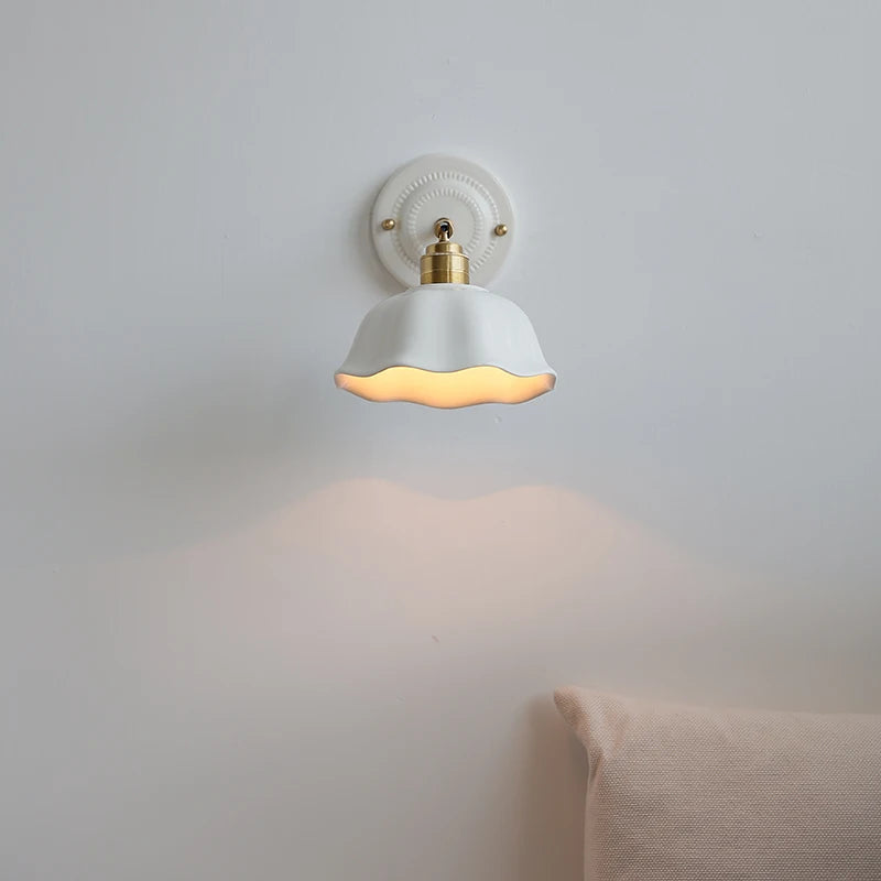 Lampe Blanche Céramique et Cuivre Orientable