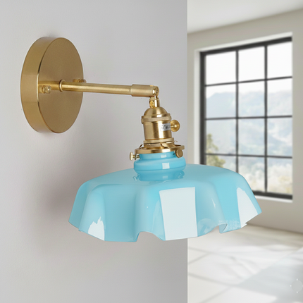 Applique murale nordique en verre coloré et laiton