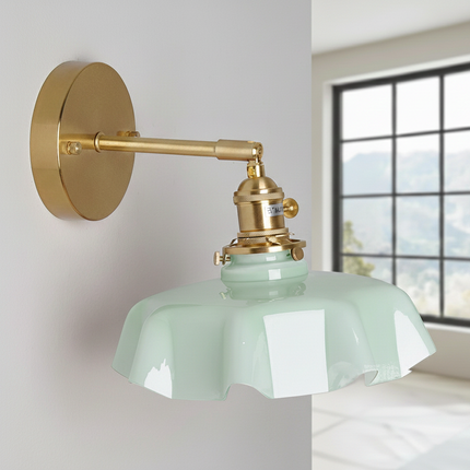 Applique murale nordique en verre coloré et laiton