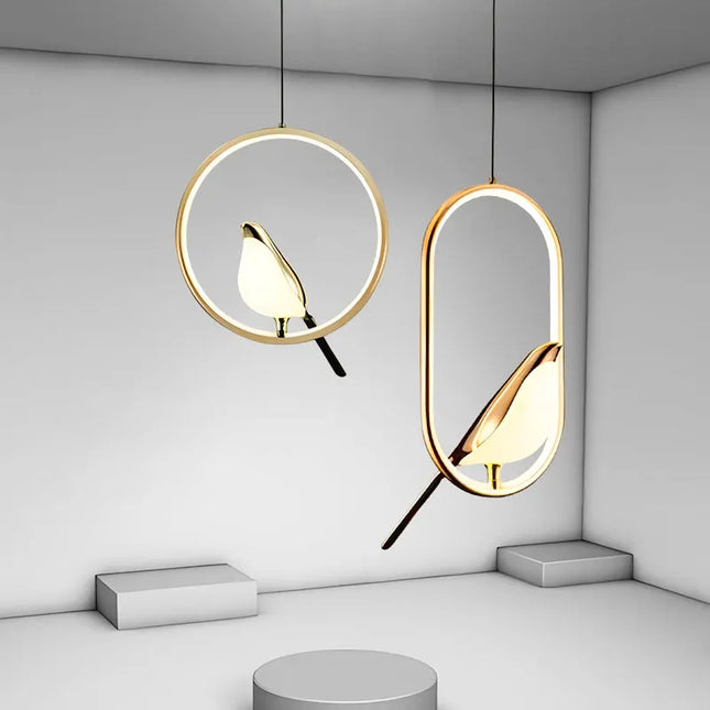 Minimalistische goldene Vogel-LED-Pendelleuchte