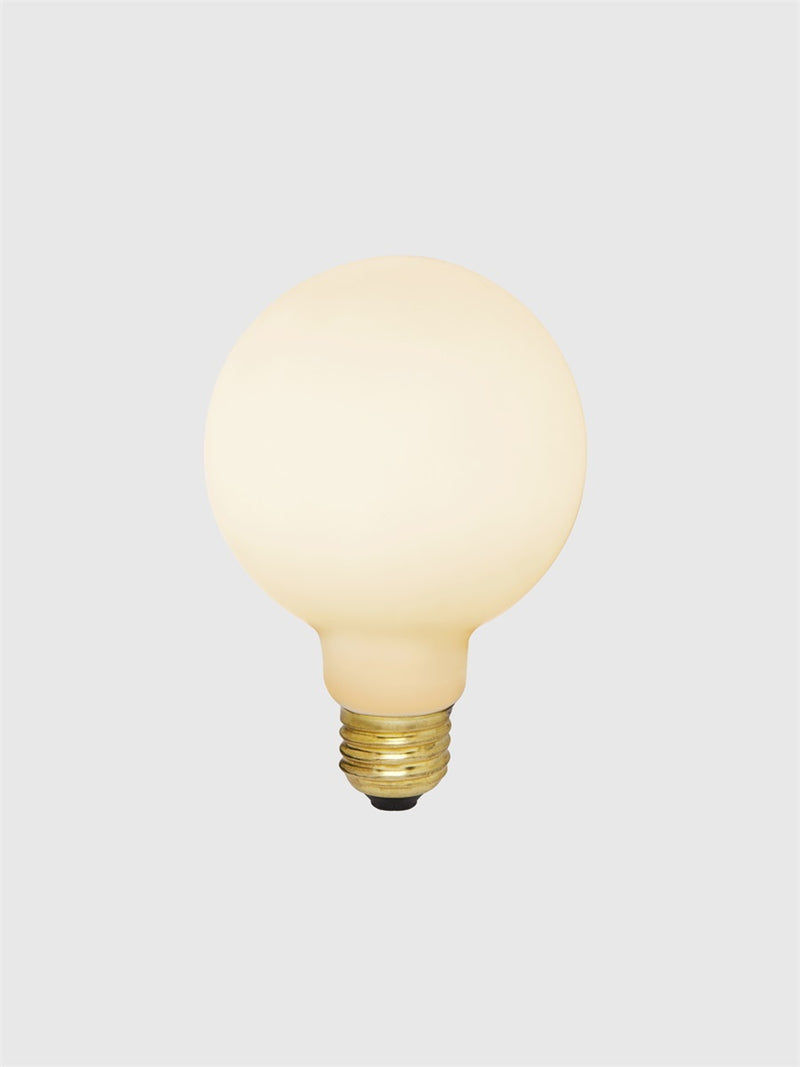 Dimensions Ampoule LED Globe E27 Verre Dépoli Blanc Chaud 6 W