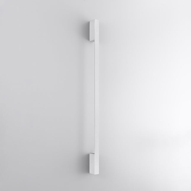 Applique Barre Contemporaine M en aluminium blanc, barre murale fine de 120 cm, vue studio