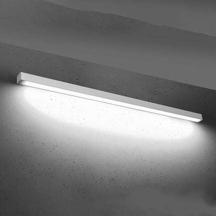 Applique barre moderne LED blanche 150 cm allumée, diffuseur opale lumineux homogène