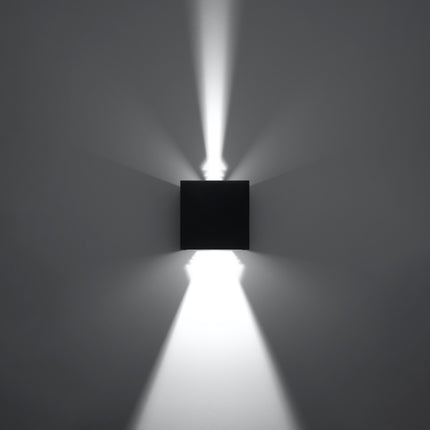 Applique carrée noire LED IP54, faisceau asymétrique réglable