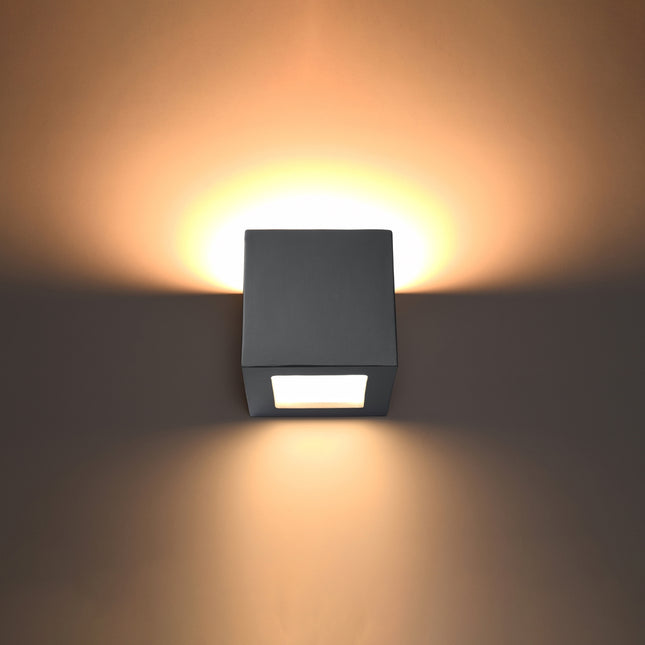 Applique cube en céramique grise allumée, double flux de lumière chaude vers le haut et le bas