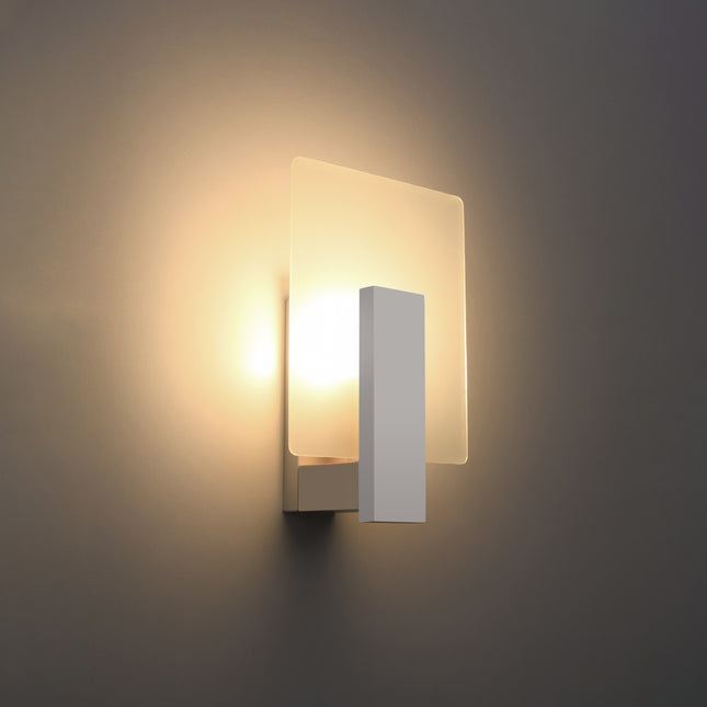 Vue de profil de l'applique Envol Géométrique bois blanc et verre montrant son relief