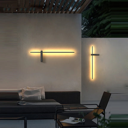 Applique extérieure barre en aluminium étanche éclairant une façade
