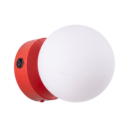 Applique Globe Solis rouge, packshot sur fond blanc