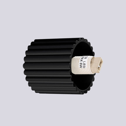 Détail du culot G9 LED max 8W de l'applique murale Halo noire IP44