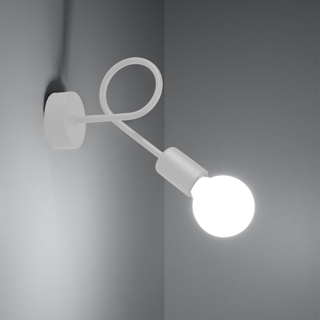 Applique Loop Moderne Blanche, vue de profil sur fond blanc