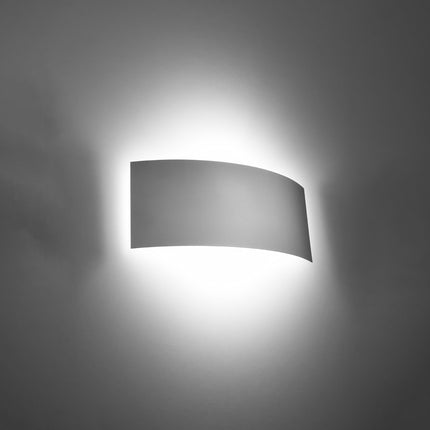 Applique murale Arc allumee, halo de lumiere vers le haut et le bas sur le mur