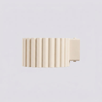 Applique murale Aura beige, packshot de trois quarts