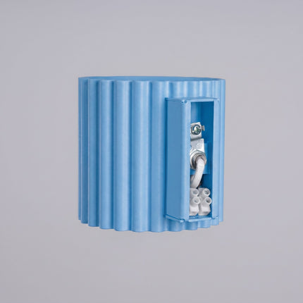 Applique murale Aura bleu azur, détail des cannelures
