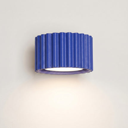 Applique Murale Aura Aluminium Cannelé Bleu Outremer (GX53), vue de détail