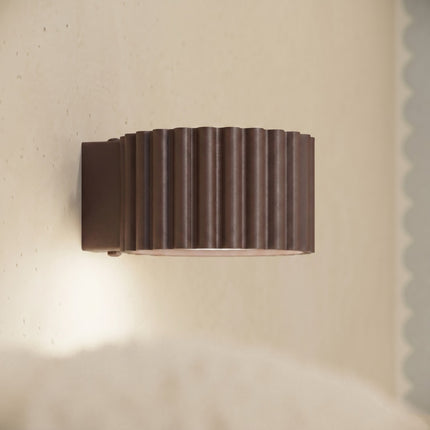 Applique murale Aura brun chocolat, intérieur contemporain