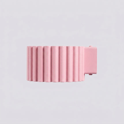 Applique murale Aura rose poudré, packshot de trois quarts