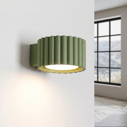Applique murale Aura vert olive, lumière allumée