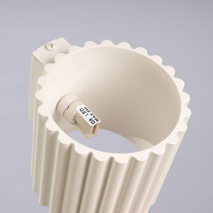 Applique Aura beige, bornier de raccordement électrique ouvert