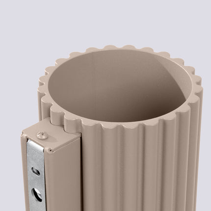 Vue intérieure de l'applique Aura taupe et de son support de fixation métallique