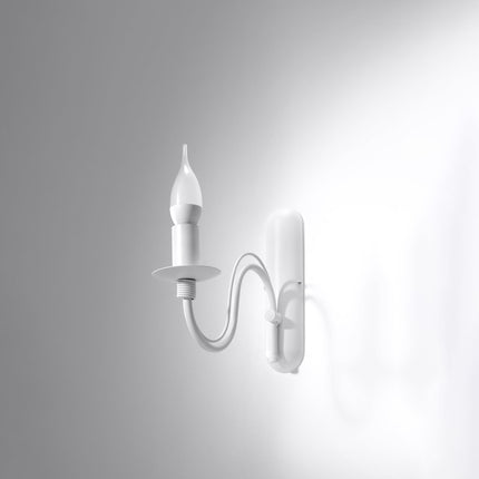 Applique Murale Bougie Moderne Blanche dans un salon