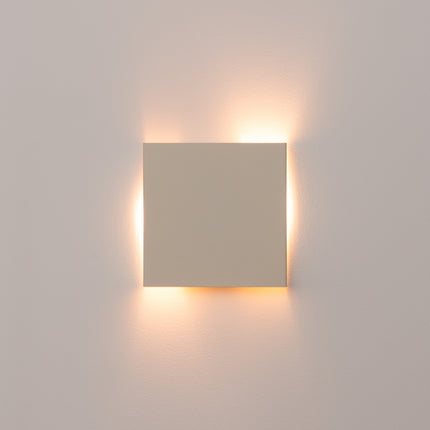 applique murale carrée éclairage haut et bas beige, packshot de trois quarts