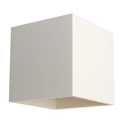 Applique Murale Cube LED beige clair, packshot sur fond blanc