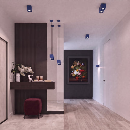 Applique Murale Cube LED bleu outremer près d'une tête de lit