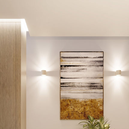 Applique Murale Cylindrique beige clair dans une entrée contemporaine