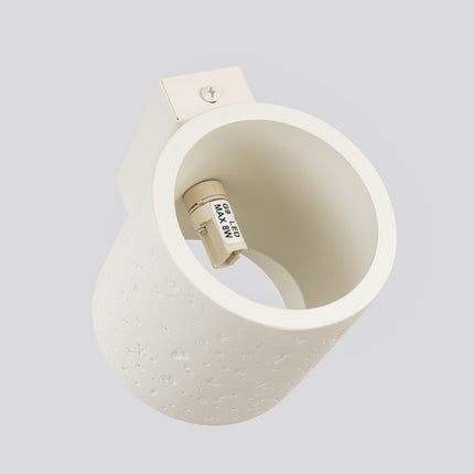 Applique Murale Cylindrique en Béton Beige, packshot de trois quarts