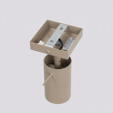 Applique Murale Directionnelle LED Taupe, vue sur fond coloré