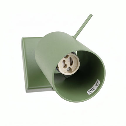 Applique Murale Directionnelle LED Vert Sauge, vue sur fond coloré