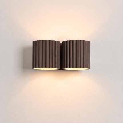 Applique Murale Double Aura marron chocolat, vue de détail des cannelures