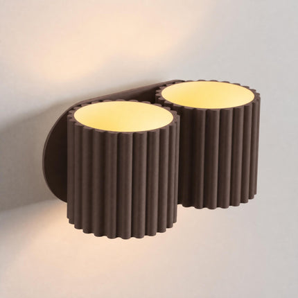 Applique Murale Double Aura marron chocolat, packshot de trois quarts