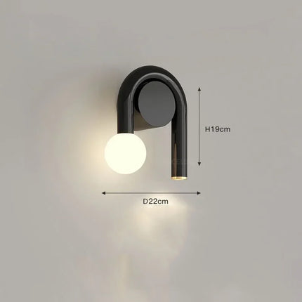 Applique murale double LED créative posée le long d'un couloir