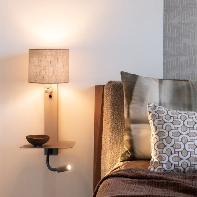 Applique murale florence avec lampe de lecture sable et lin foncé, vue packshot sur fond neutre