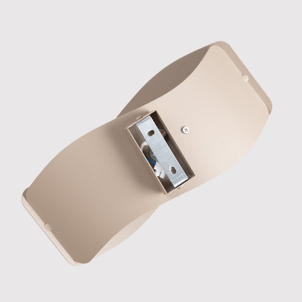 Applique murale Flux Lumineux 30 en acier taupe, détail du système de fixation