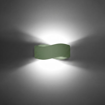 Applique murale Flux Lumineux 30 en acier vert olive allumée, lumière chaude diffusée