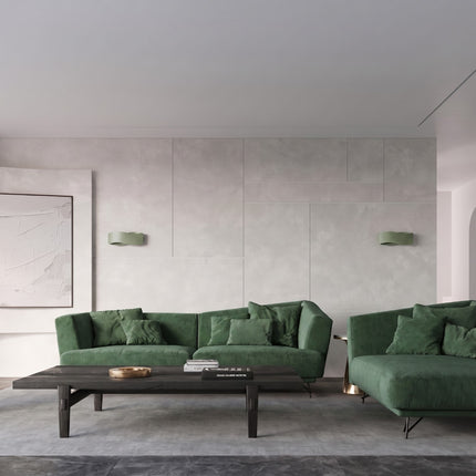 Applique murale Flux Lumineux 30 en acier vert olive dans un salon clair
