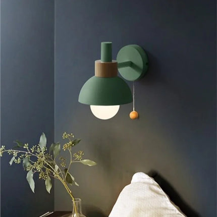 Applique murale LED macaron colorée en fer avec chaînette
