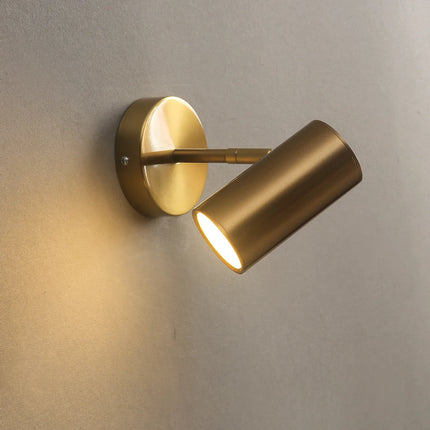 Applique murale LED nordique réglable au-dessus d'un lit dans une chambre