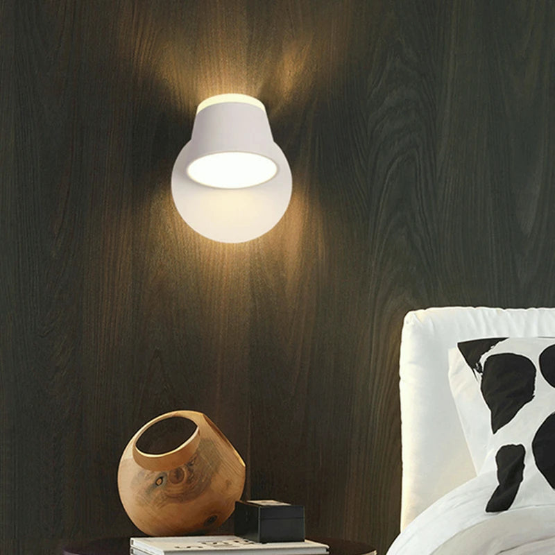 Dimensions Schwenkbare LED-Wandleuchte aus Aluminium