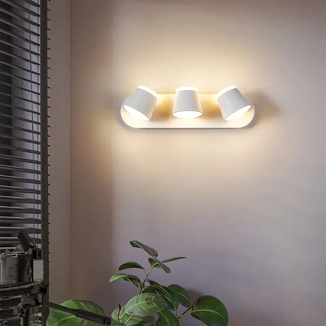 Applique murale LED pivotante en aluminium brossé au design moderne
