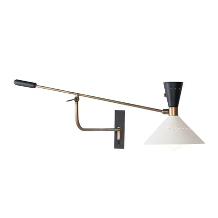 Applique murale nordique bras orientable allumée diffusant une lumière ciblée