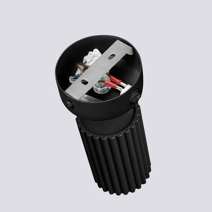 Applique murale orientable Oslo avec interrupteur noir, packshot de trois quarts