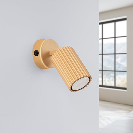 Applique murale orientable Oslo avec interrupteur or, vue en situation