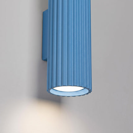 Applique murale Oslo 20 cm bleu azur, packshot de trois quarts