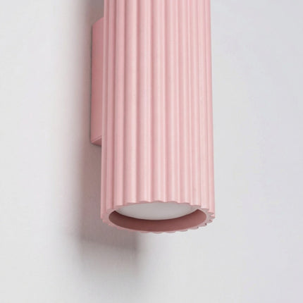Applique Murale Oslo 20 cm en Aluminium Cannelé Rose Poudré, vue de détail