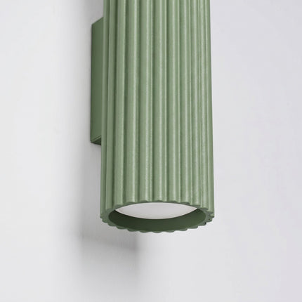 Applique Murale Oslo 20 cm en Aluminium Cannelé Vert Sauge, vue de détail